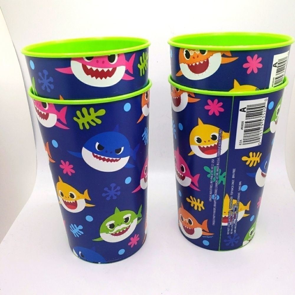 𝅺baby shark 12 oz plastic cups shark tumbler